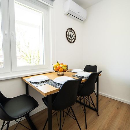 Bright 2Bdr Apartment With Balcony - Free Parking Сараево Екстериор снимка