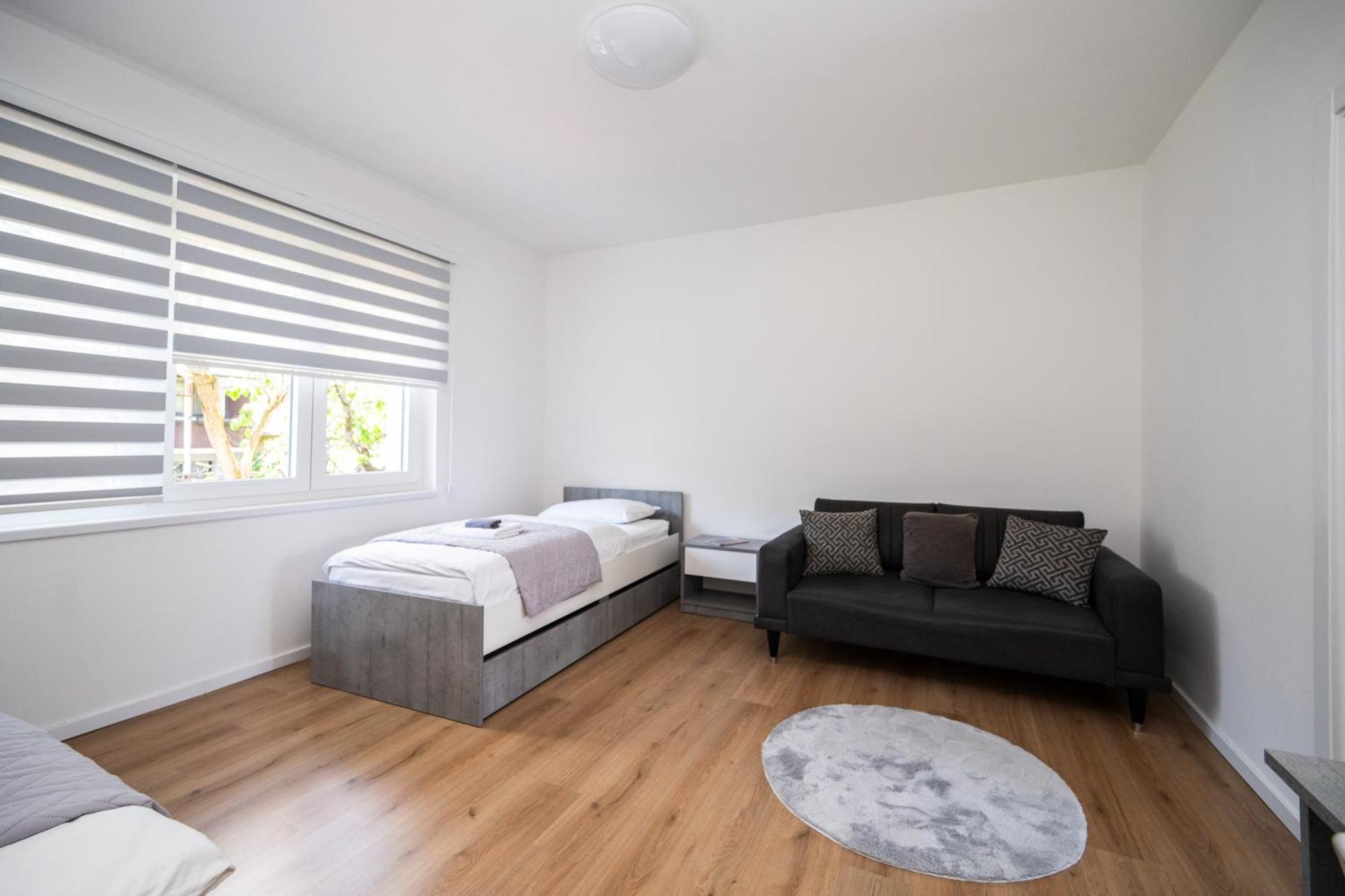 Bright 2Bdr Apartment With Balcony - Free Parking Сараево Екстериор снимка